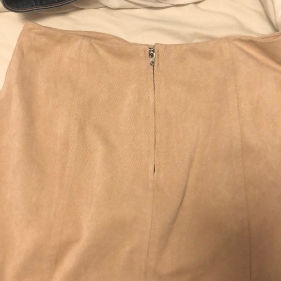 soft cute zip up skirt - Picture 2 of 2